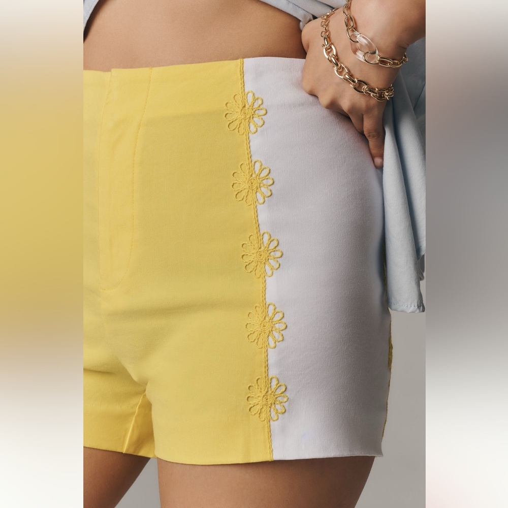 Anthropologie Coastal Boho Surf City Linen Daisy Shorts Yellow Vintage 70’s look